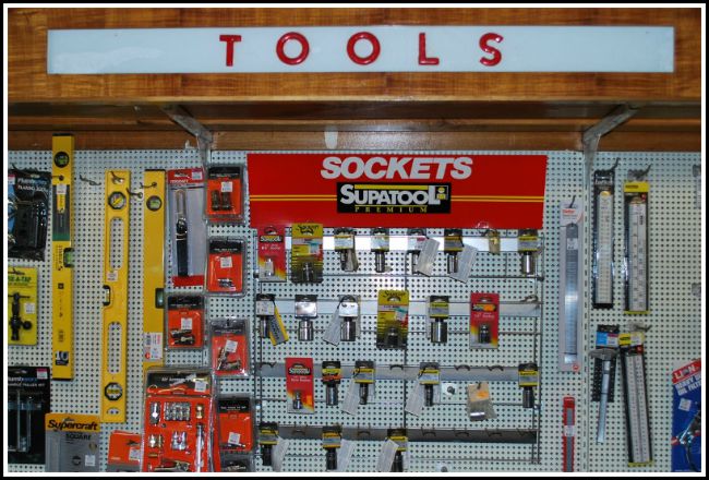tools sign